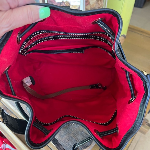 Black Dooney & Bourke Pebble Grain Drawstring EUC $79 - Picture 5 of 11